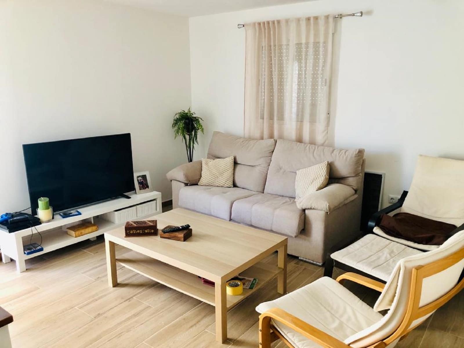 6 soveværelse Finca/Landehus til salg i Estepona med swimmingpool garage - € 725.000 (Ref: 9239816)