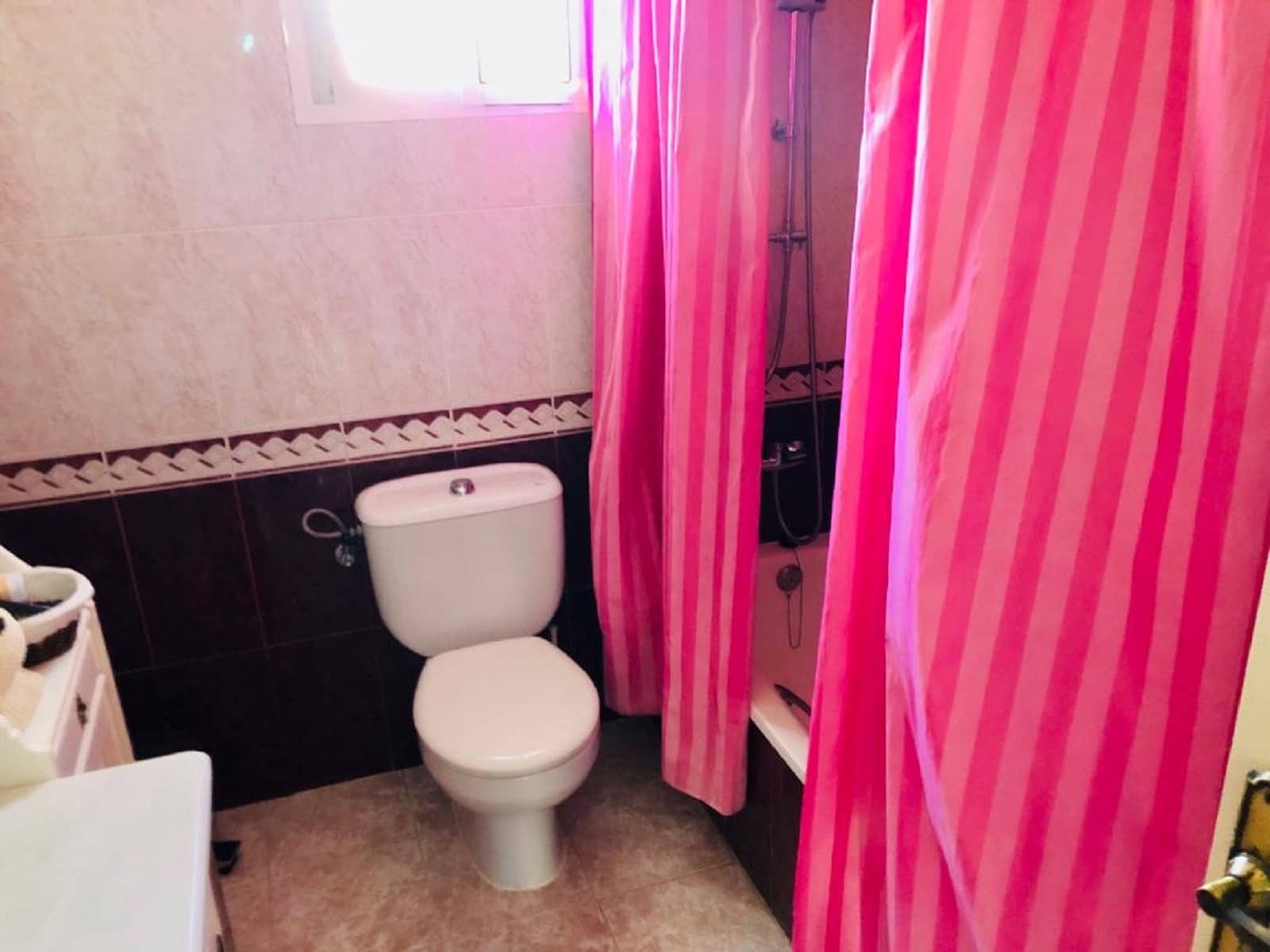 6 soveværelse Finca/Landehus til salg i Estepona med swimmingpool garage - € 725.000 (Ref: 9239816)