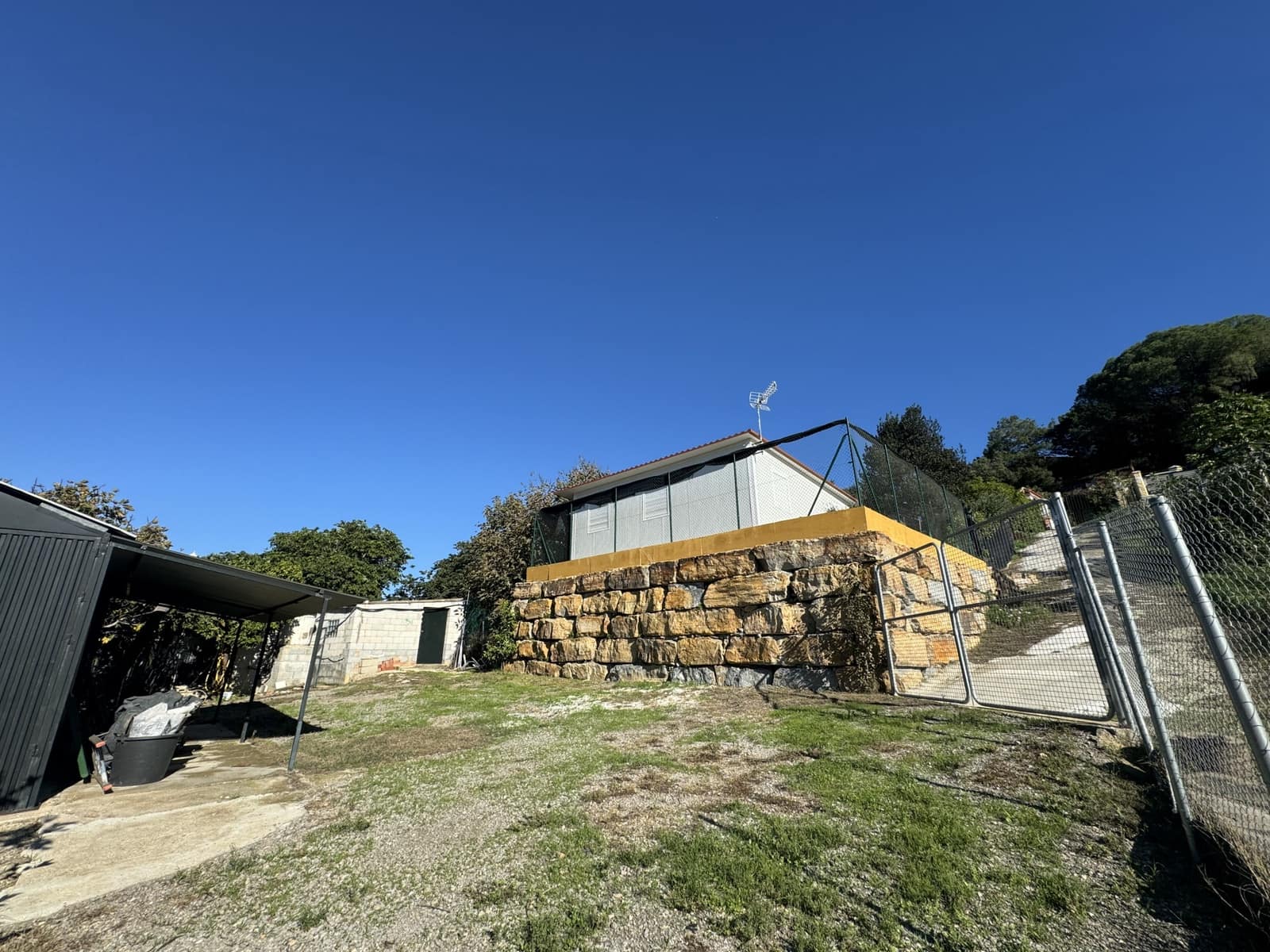 6 soveværelse Finca/Landehus til salg i Estepona med swimmingpool garage - € 725.000 (Ref: 9239816)