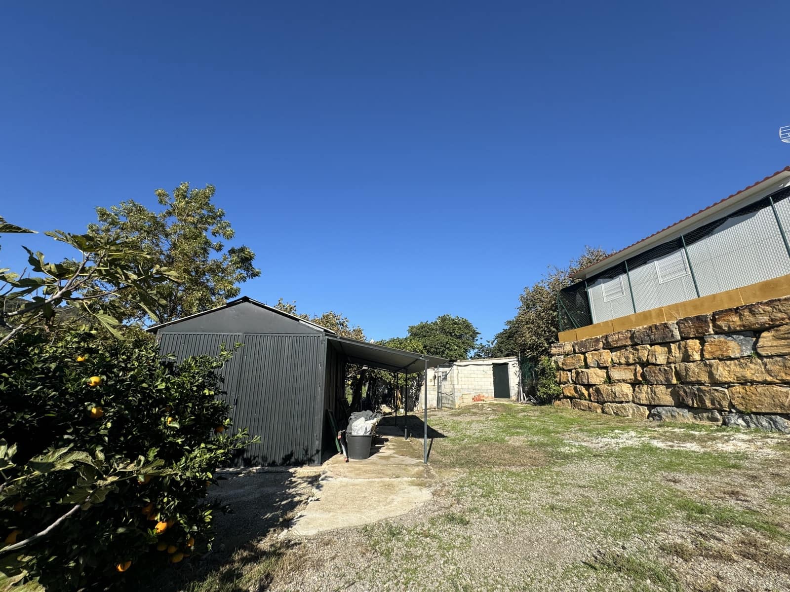 6 soveværelse Finca/Landehus til salg i Estepona med swimmingpool garage - € 725.000 (Ref: 9239816)