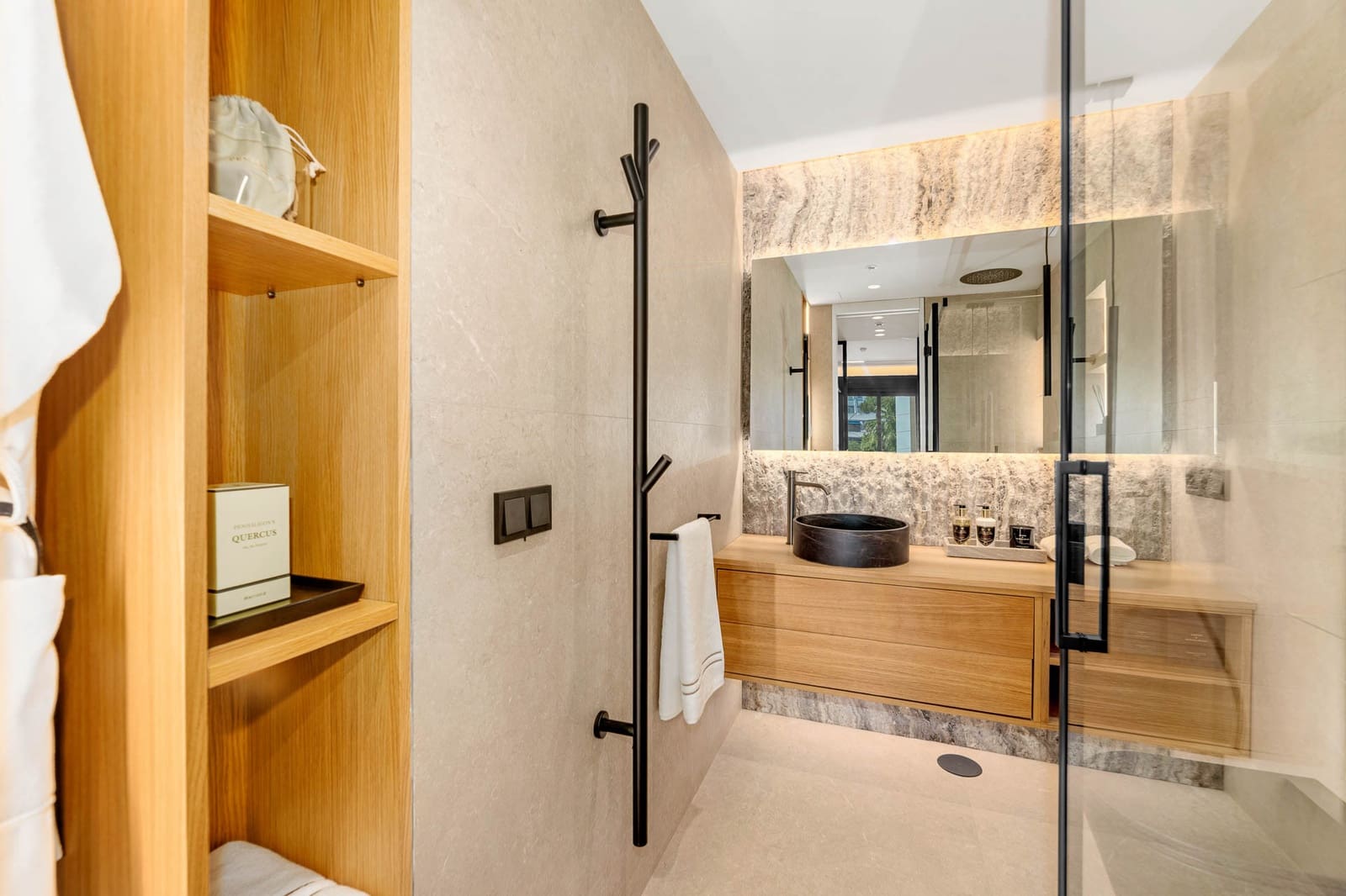 2 slaapkamer Appartement te koop in Marbella met zwembad garage - € 749.000 (Ref: 9239817)