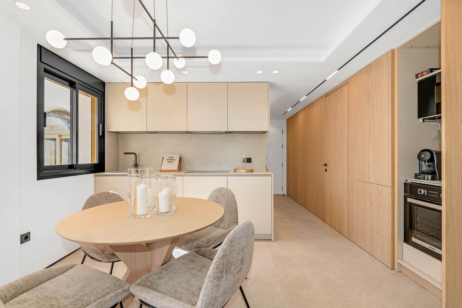 2 slaapkamer Appartement te koop in Marbella met zwembad garage - € 749.000 (Ref: 9239817)