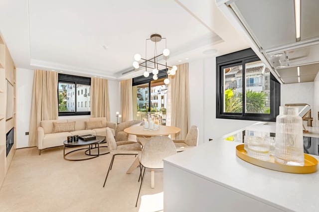 2 soverom Leilighet til salgs i Nueva Andalucía Centro, Marbella med svømmebasseng garasje - € 749 000 (Ref: 9239817)