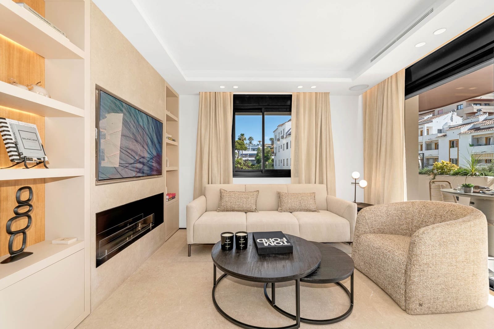 2 soveværelse Lejlighed til salg i Marbella med swimmingpool garage - € 749.000 (Ref: 9239817)