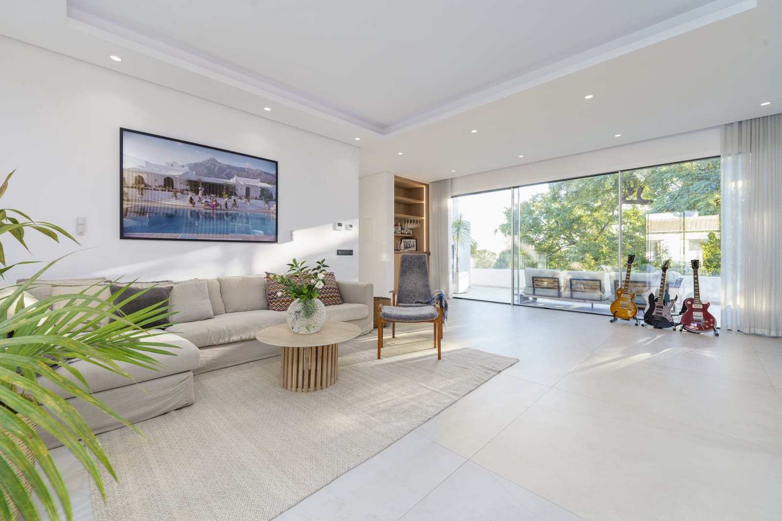 6 soverom Villa til salgs i Nueva Andalucia med svømmebasseng garasje - € 2 190 000 (Ref: 9239823)