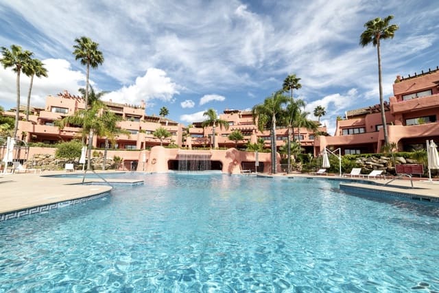 3 soverom Penthouse til salgs i Resinera-Voladilla, Estepona med svømmebasseng garasje - € 2 995 000 (Ref: 9239824)