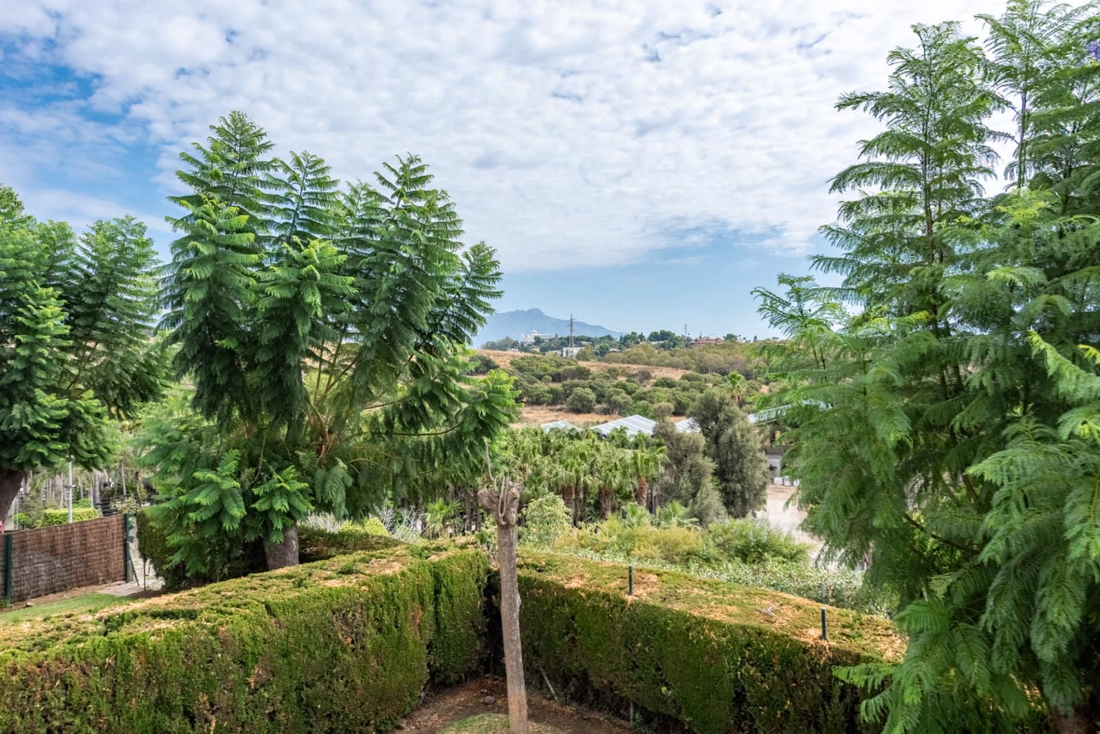 2 bedroom Apartment for sale in Bel-Air with pool garage - € 395,000 (Ref: 9264260)