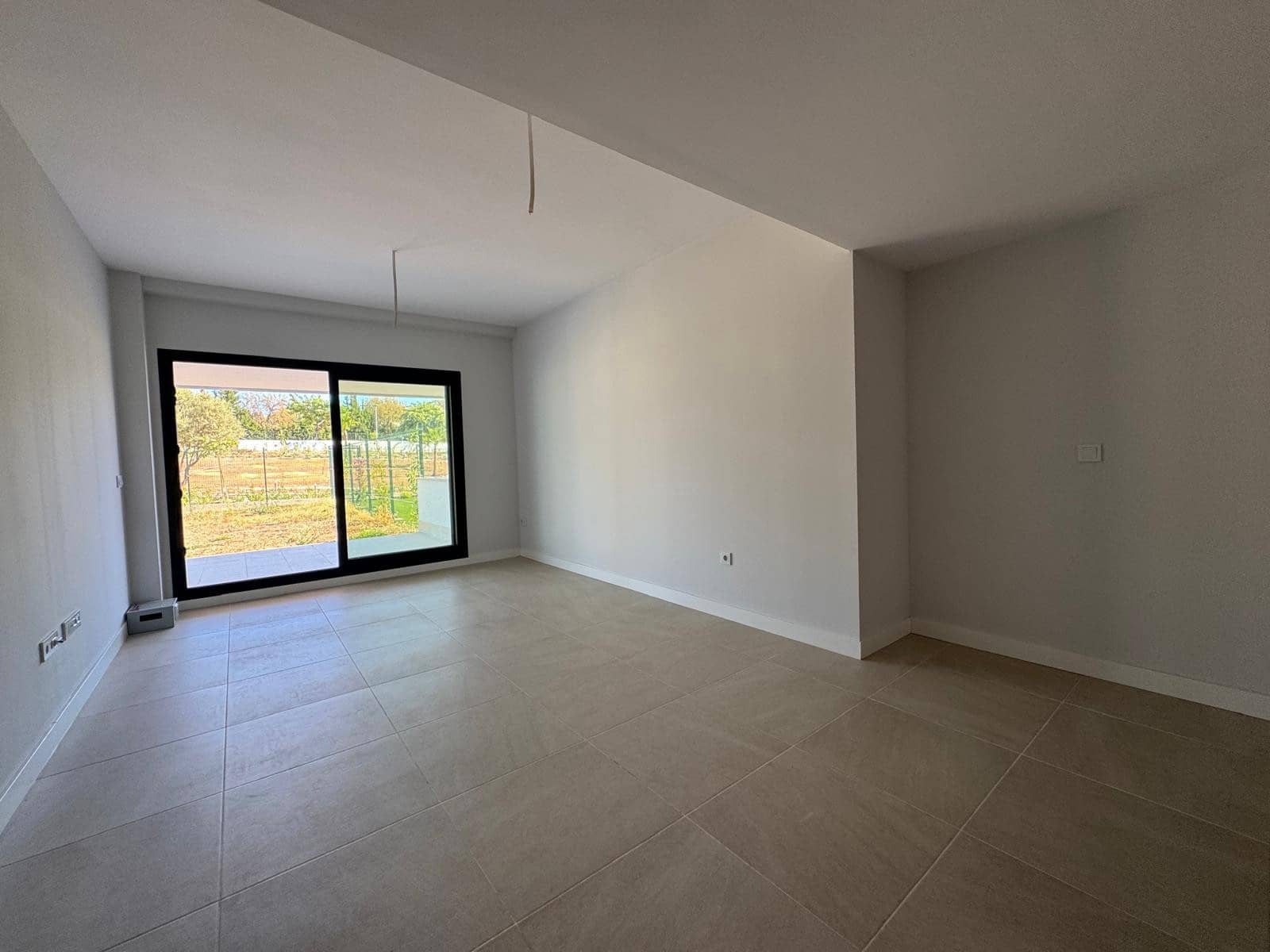 2 soverom Leilighet til salgs i Estepona med svømmebasseng garasje - € 450 000 (Ref: 9269324)