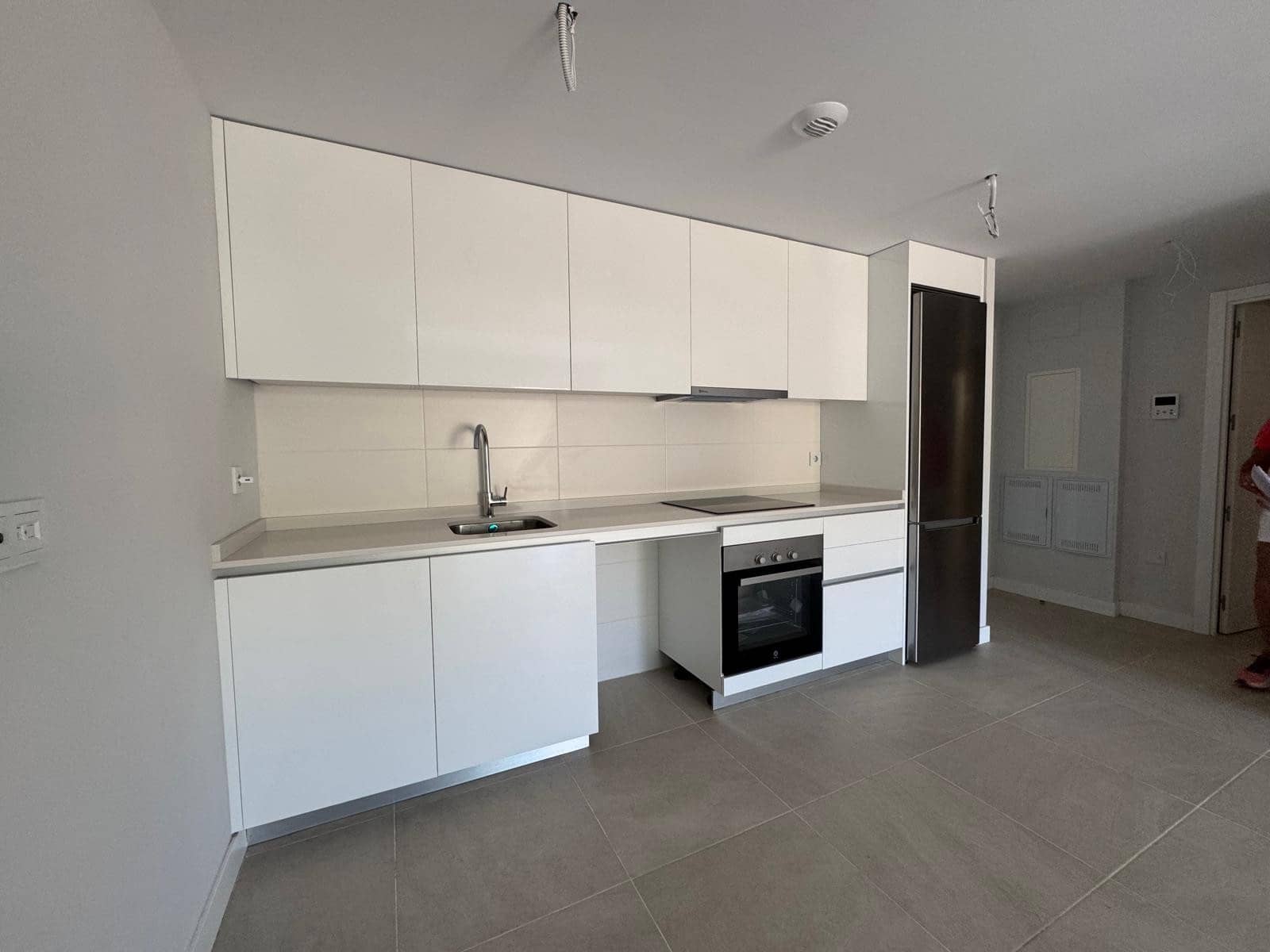 2 bedroom Apartment for sale in Estepona with pool garage - € 450,000 (Ref: 9269324)