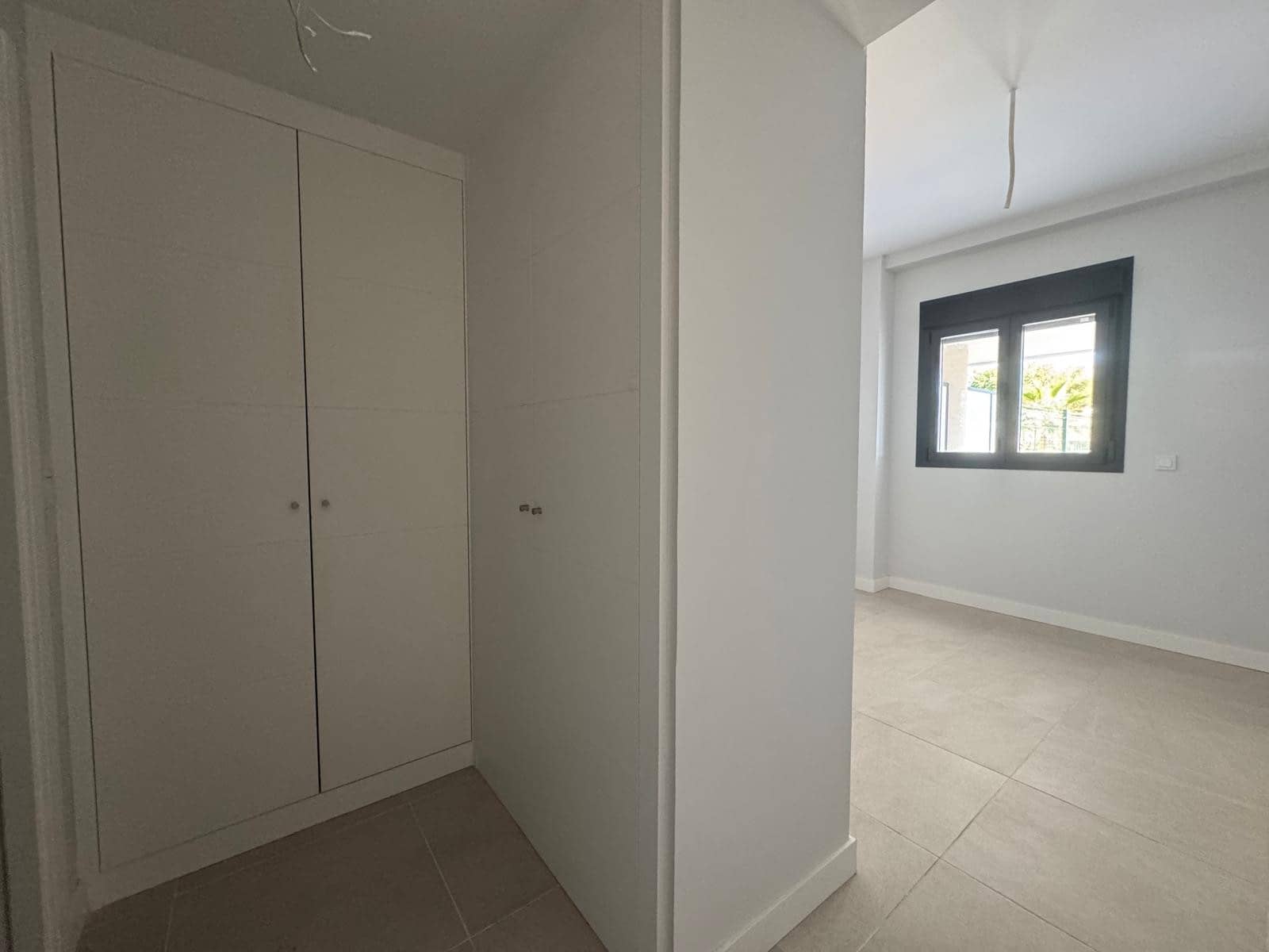 2 bedroom Apartment for sale in Estepona with pool garage - € 450,000 (Ref: 9269324)