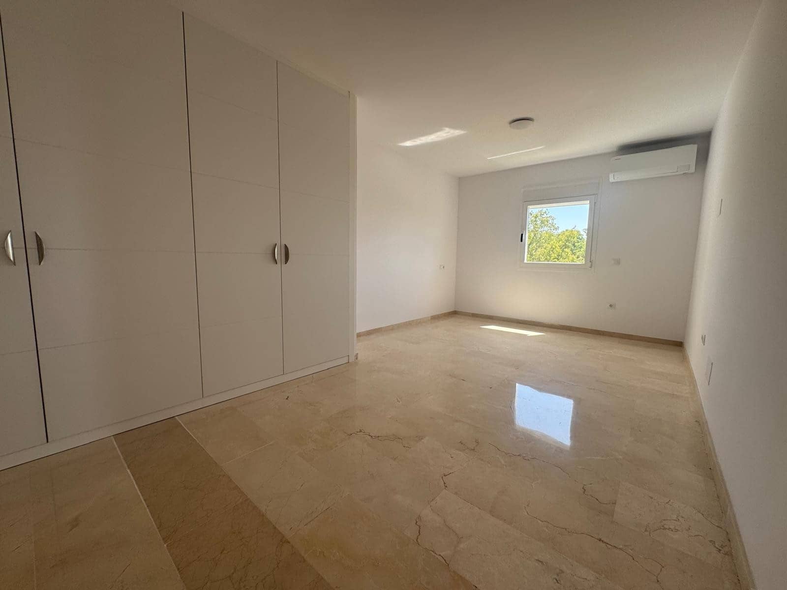 3 sovrum Lägenhet till salu i Atalaya-Isdabe med pool garage - 699 000 € (Ref: 9281185)