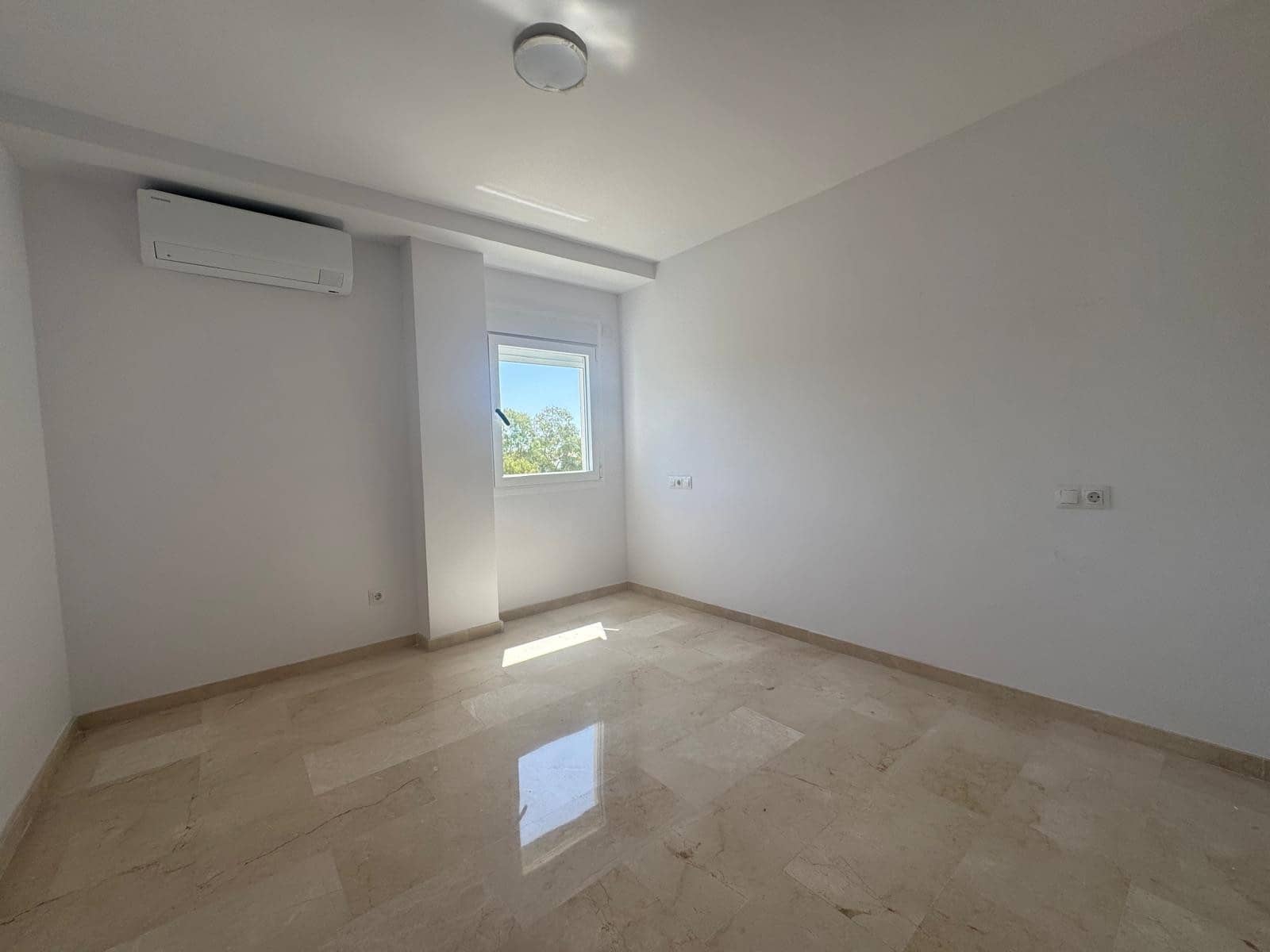 3 sovrum Lägenhet till salu i Atalaya-Isdabe med pool garage - 699 000 € (Ref: 9281185)