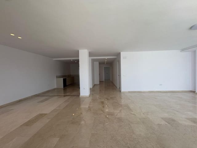 3 chambre Appartement à vendre à Atalaya-Isdabe, Estepona avec piscine garage - 699 000 € (Ref: 9281185)