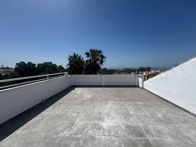 3 chambre Appartement à vendre à Atalaya-Isdabe, Estepona avec piscine garage - 699 000 € (Ref: 9281185)