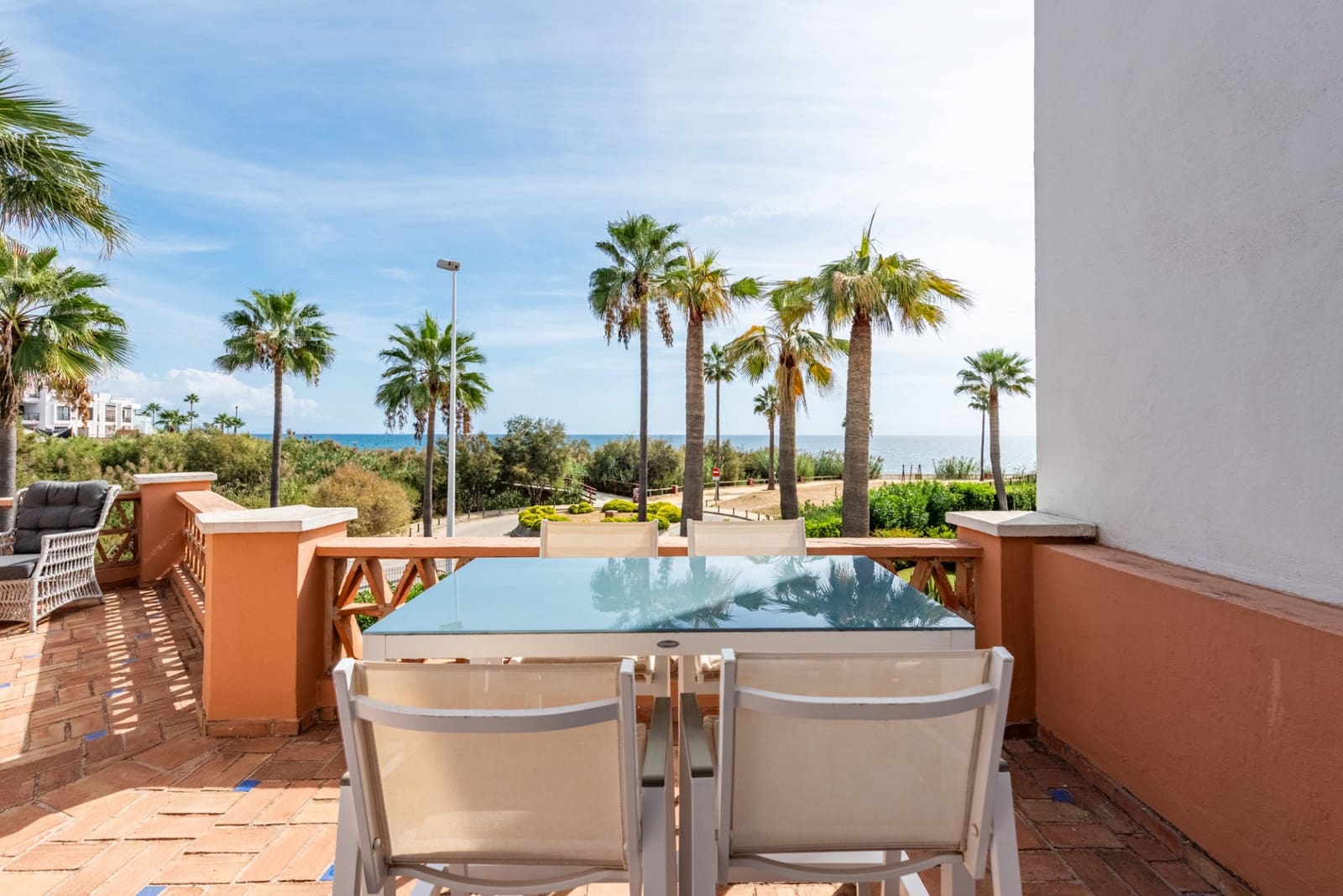 5 bedroom Villa for sale in Casares with pool garage - € 1,595,000 (Ref: 9281186)
