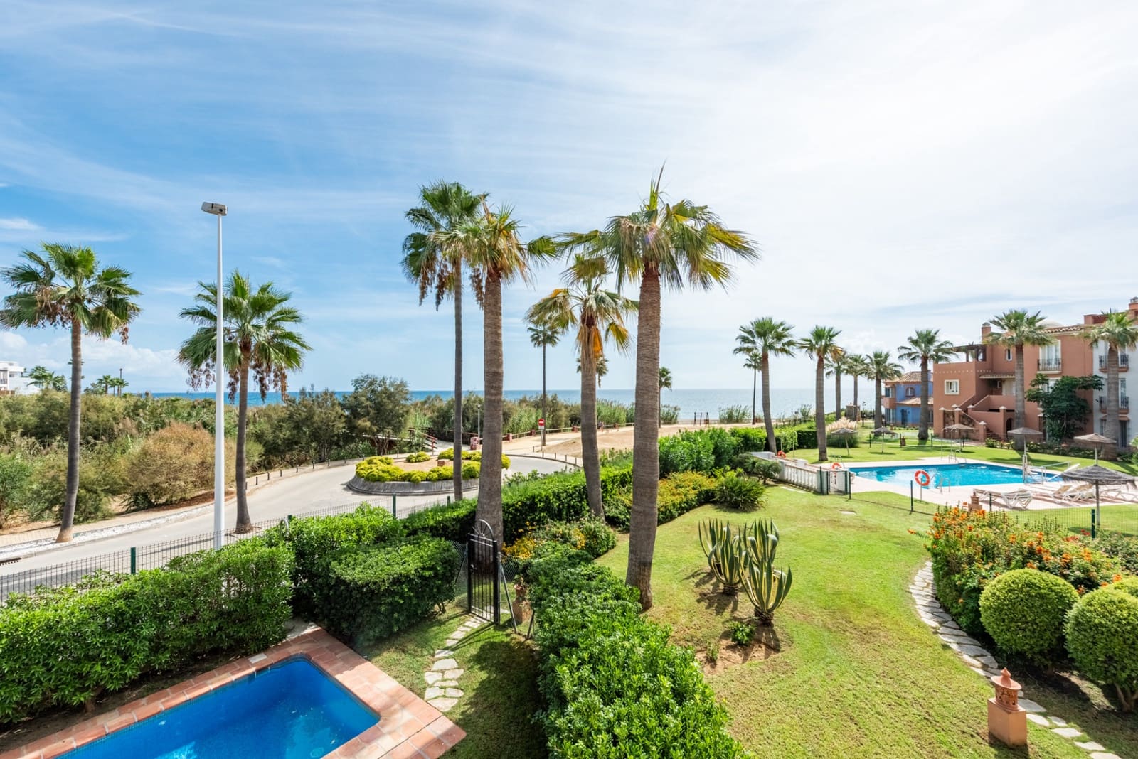 5 bedroom Villa for sale in Casares with pool garage - € 1,595,000 (Ref: 9281186)