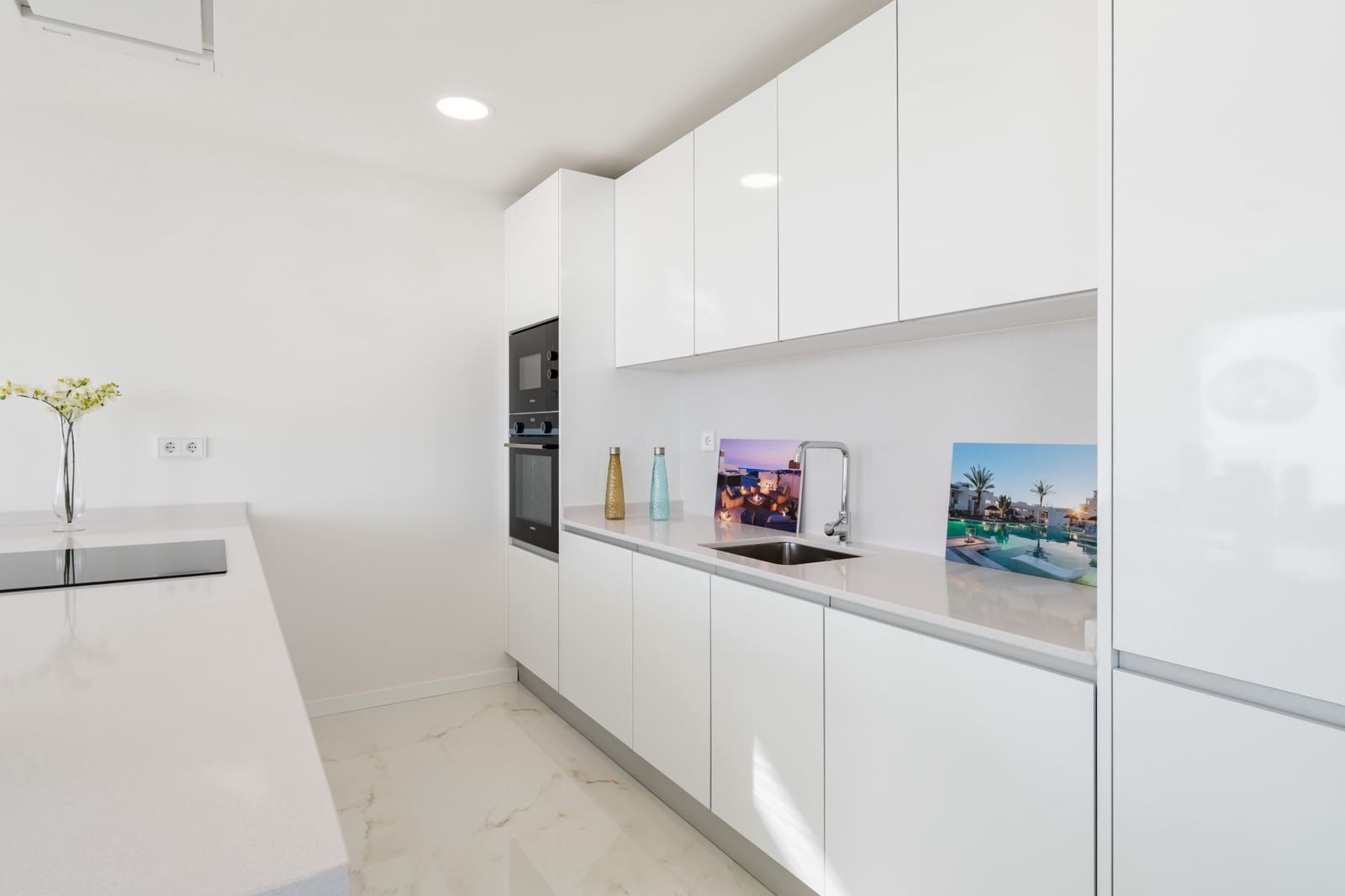 3 Zimmer Apartment zu verkaufen in Estepona mit Pool Garage - 725.000 € (Ref: 9291256)