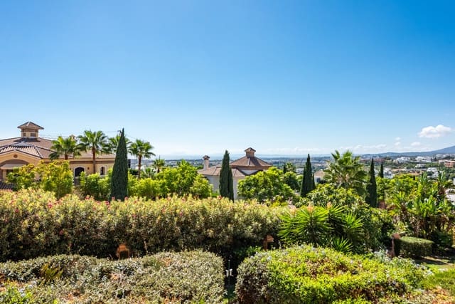 2 soverom Leilighet til salgs i Los Flamingos, Benahavís med svømmebasseng garasje - € 500 000 (Ref: 9300902)