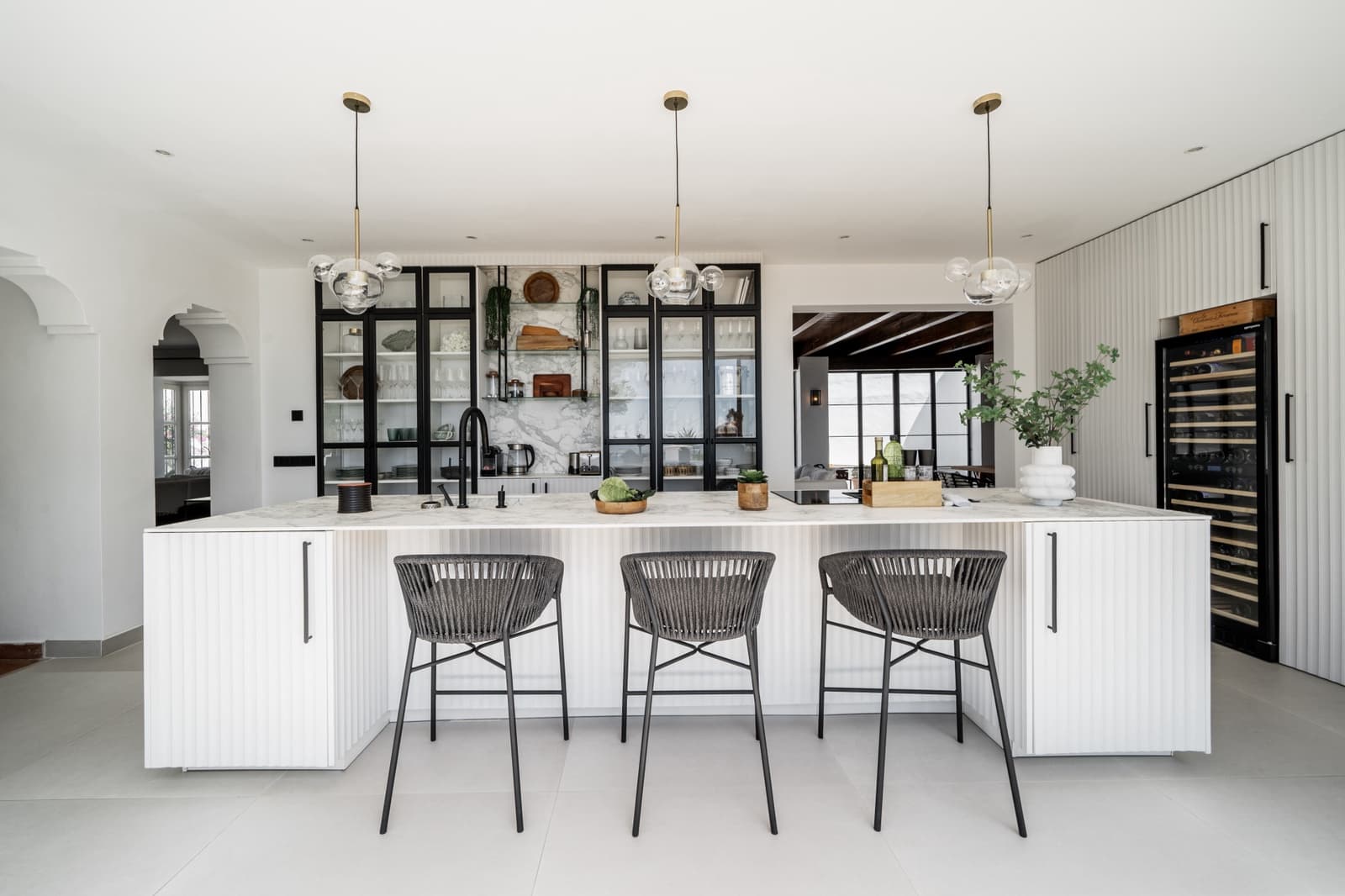 4 slaapkamer Villa te koop in El Madronal met zwembad garage - € 2.250.000 (Ref: 9326267)