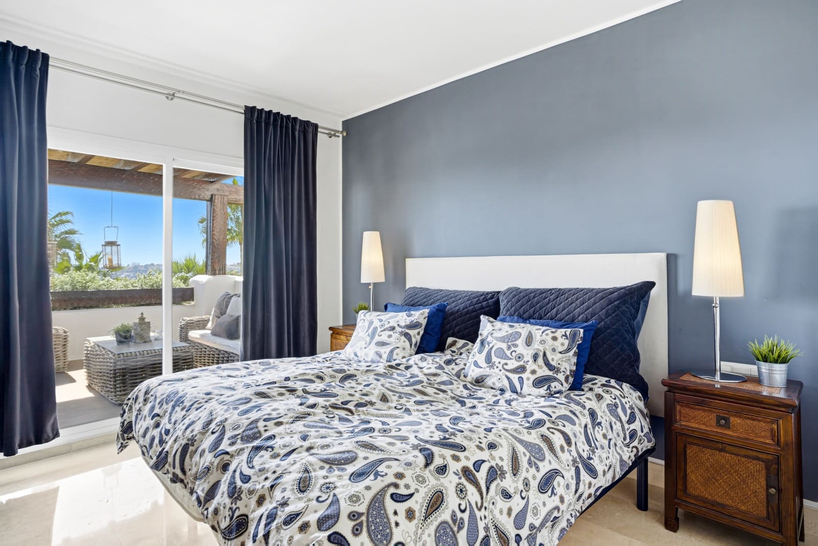 2 makuuhuone Huoneisto myytävänä paikassa Marbella mukana uima-altaan 
autotalli - 675 000 € (Ref: 9355526)