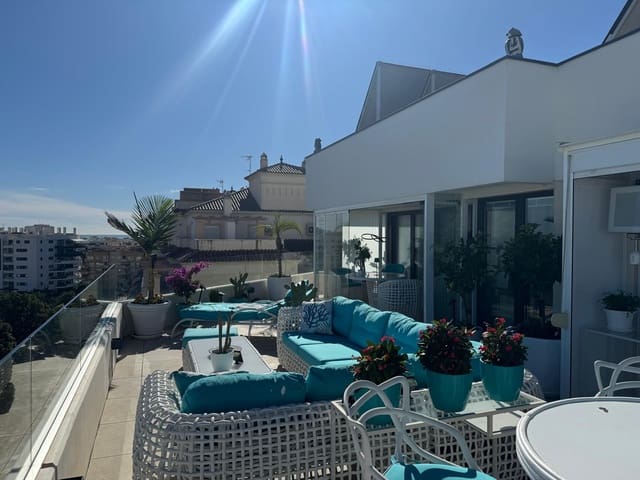 2 soveværelse Penthouse til salg i Estepona med swimmingpool garage - € 1.499.000 (Ref: 9382522)