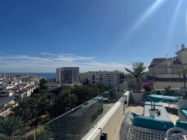 2 soveværelse Penthouse til salg i Estepona med swimmingpool garage - € 1.499.000 (Ref: 9382522)