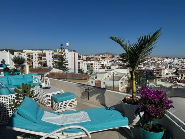 2 soveværelse Penthouse til salg i Estepona med swimmingpool garage - € 1.499.000 (Ref: 9382522)