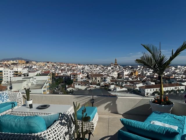 2 soveværelse Penthouse til salg i Estepona med swimmingpool garage - € 1.499.000 (Ref: 9382522)