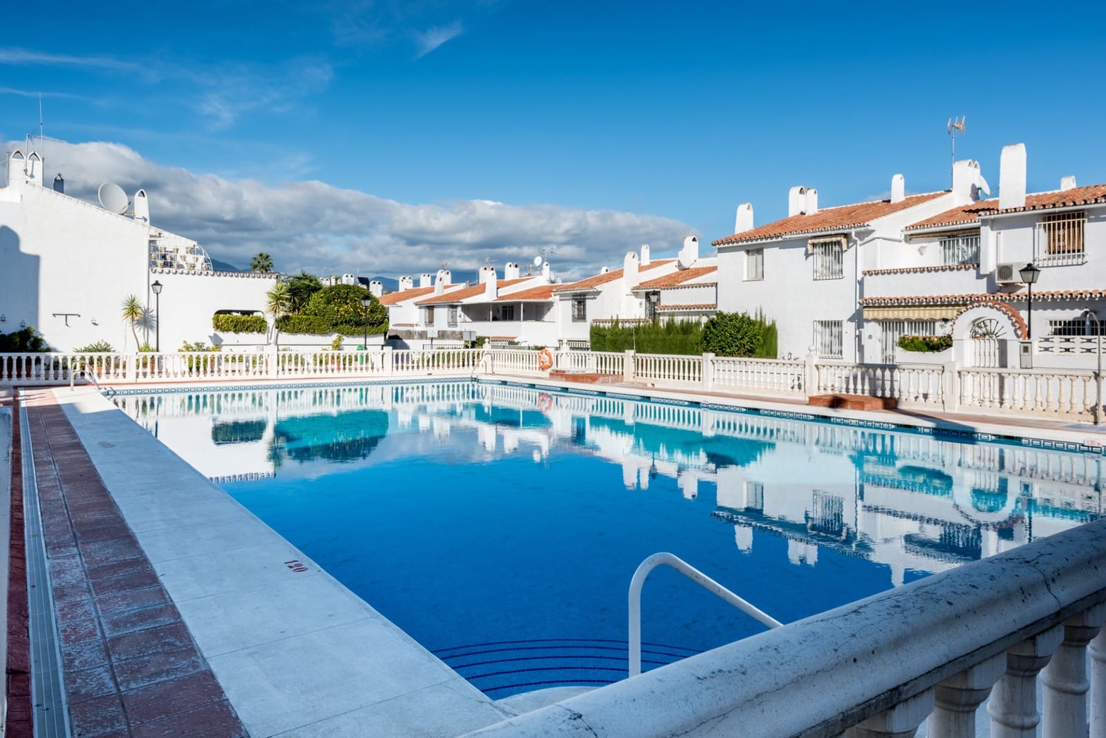 2 soverom Hus til salgs i Atalaya-Isdabe med svømmebasseng - € 287 000 (Ref: 9385196)