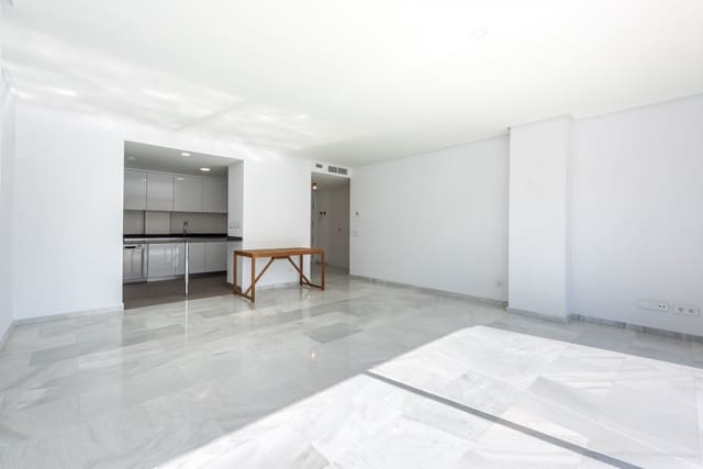 3 sypialnia Apartament na sprzedaż w Torrecilla - La Cañada, Marbella z basenem garażem - 675 000 € (Ref: 9400707)