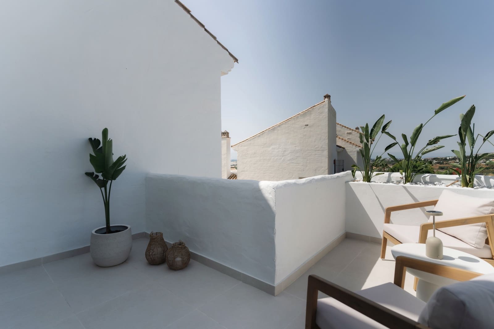 3 bedroom Penthouse for sale in Marbella with pool garage - € 1,795,000 (Ref: 9430888)