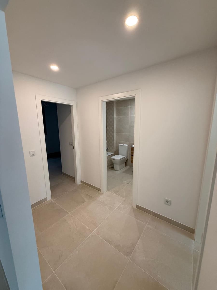 2 soverom Leilighet til salgs i Estepona med svømmebasseng garasje - € 550 000 (Ref: 9450110)