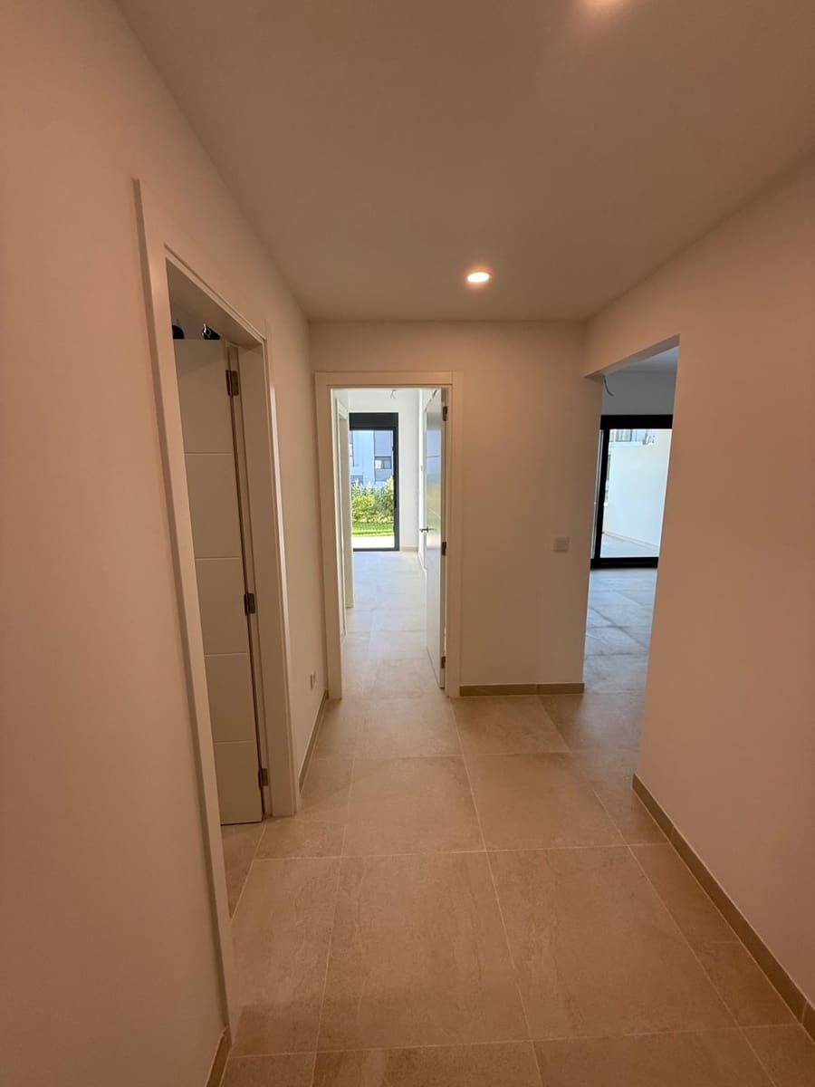 2 soverom Leilighet til salgs i Estepona med svømmebasseng garasje - € 550 000 (Ref: 9450110)