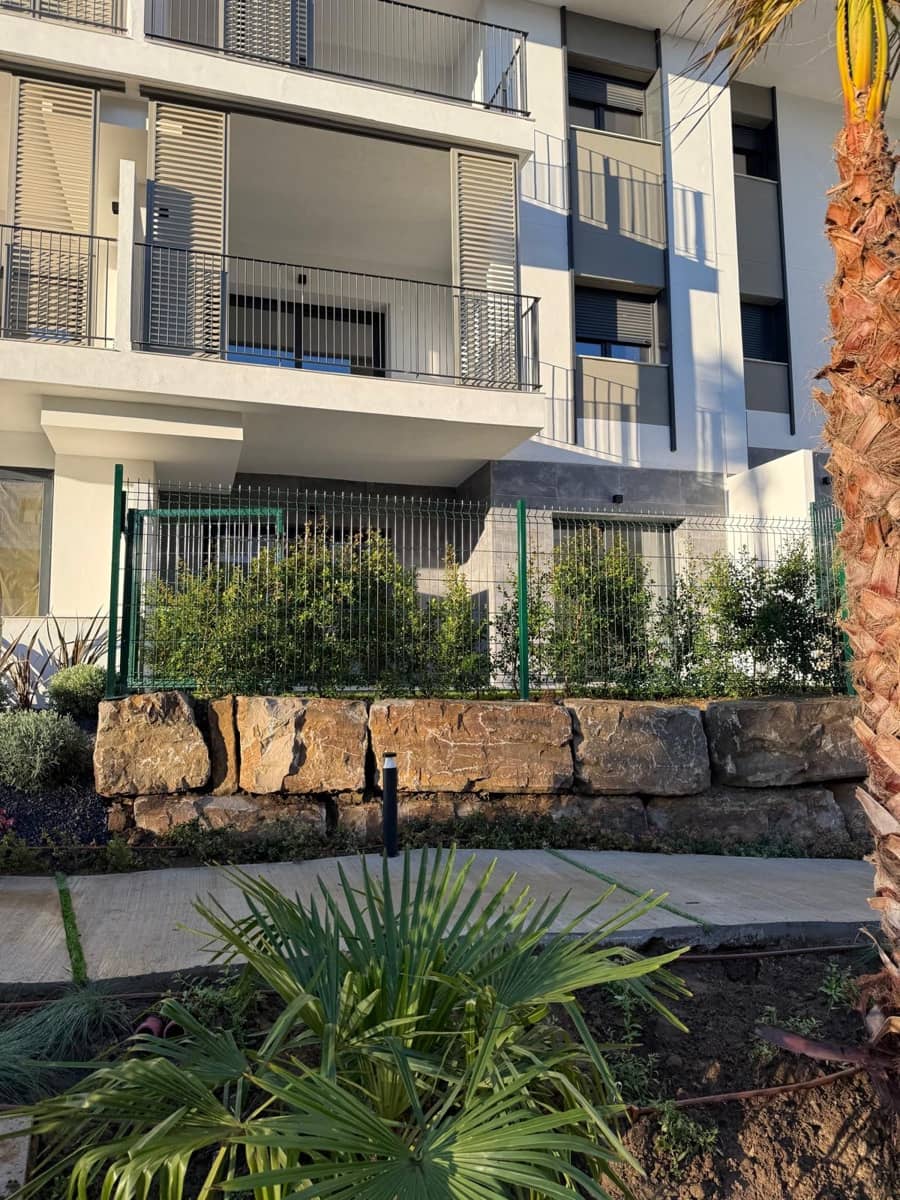 2 soverom Leilighet til salgs i Estepona med svømmebasseng garasje - € 550 000 (Ref: 9450110)