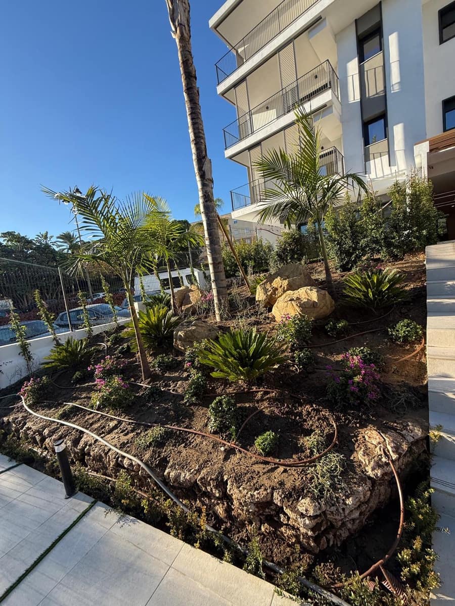 2 soverom Leilighet til salgs i Estepona med svømmebasseng garasje - € 550 000 (Ref: 9450110)