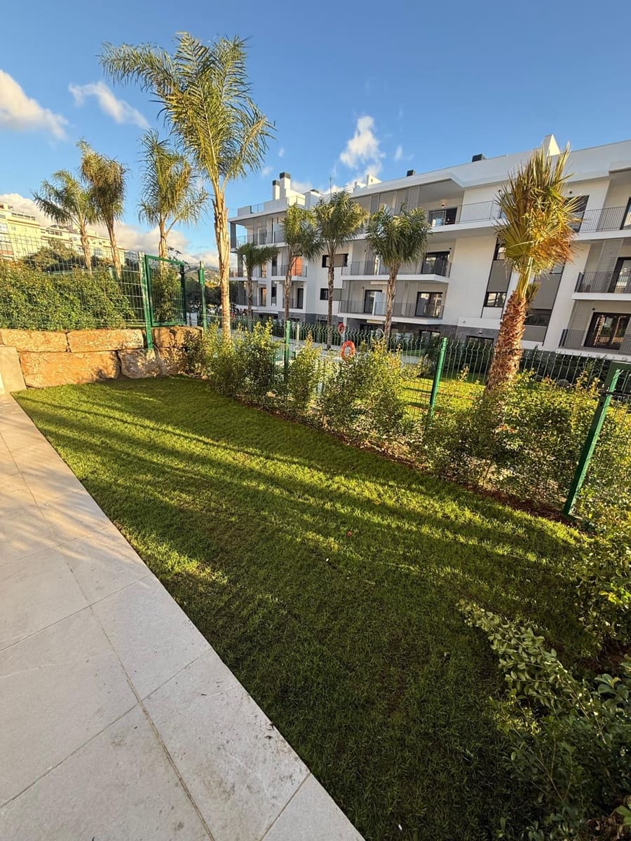 2 soverom Leilighet til salgs i Estepona med svømmebasseng garasje - € 550 000 (Ref: 9450110)