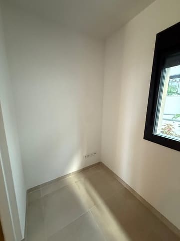 2 makuuhuone Huoneisto myytävänä paikassa Centro, Estepona mukana uima-altaan 
autotalli - 550 000 € (Ref: 9450110)