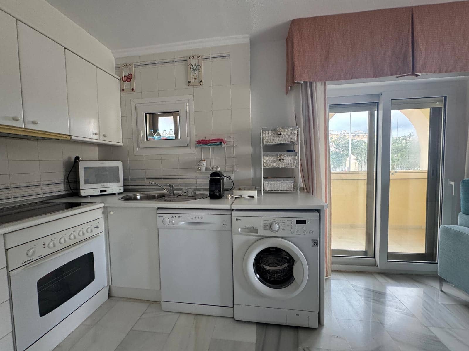 2 soverom Leilighet til salgs i La Cala de Mijas med svømmebasseng garasje - € 599 000 (Ref: 9451779)