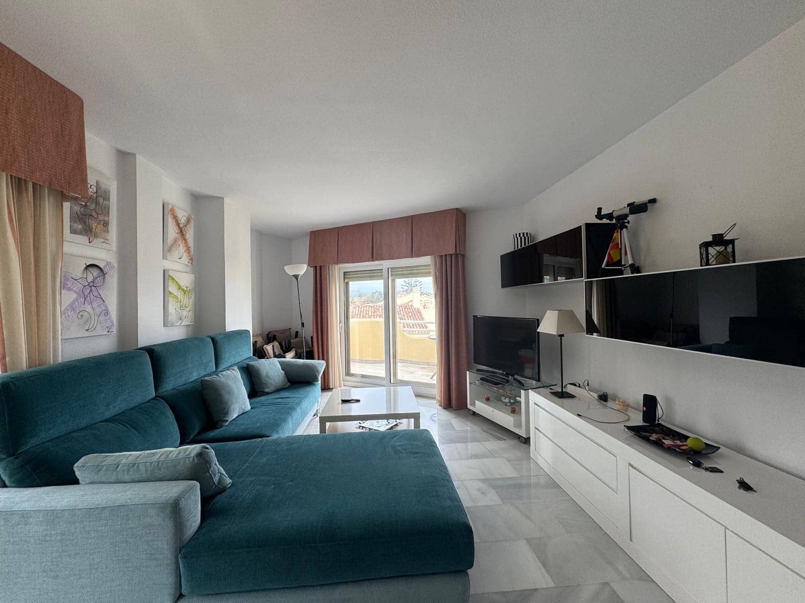 2 soverom Leilighet til salgs i La Cala de Mijas med svømmebasseng garasje - € 599 000 (Ref: 9451779)