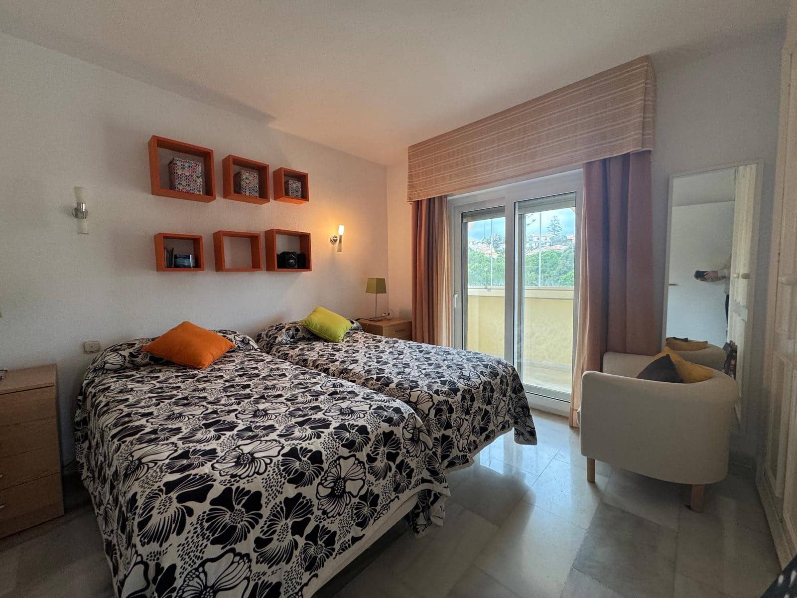 2 soverom Leilighet til salgs i La Cala de Mijas med svømmebasseng garasje - € 599 000 (Ref: 9451779)