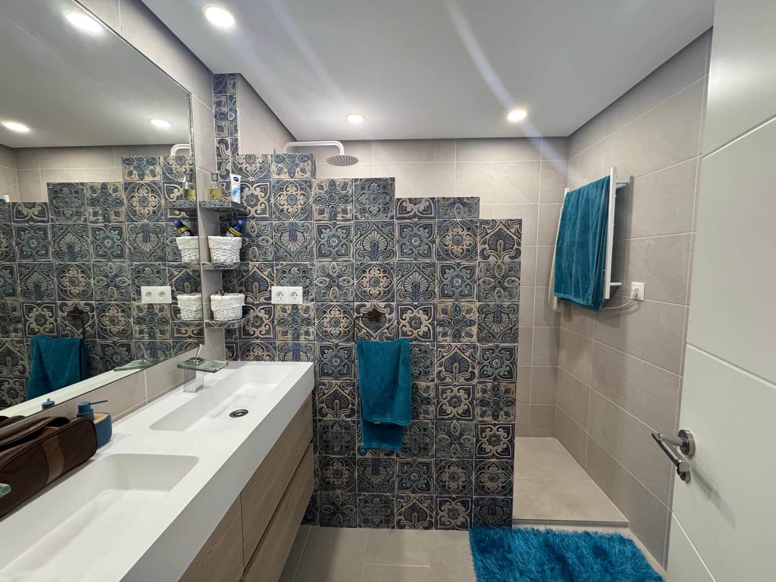 2 soverom Leilighet til salgs i La Cala de Mijas med svømmebasseng garasje - € 599 000 (Ref: 9451779)