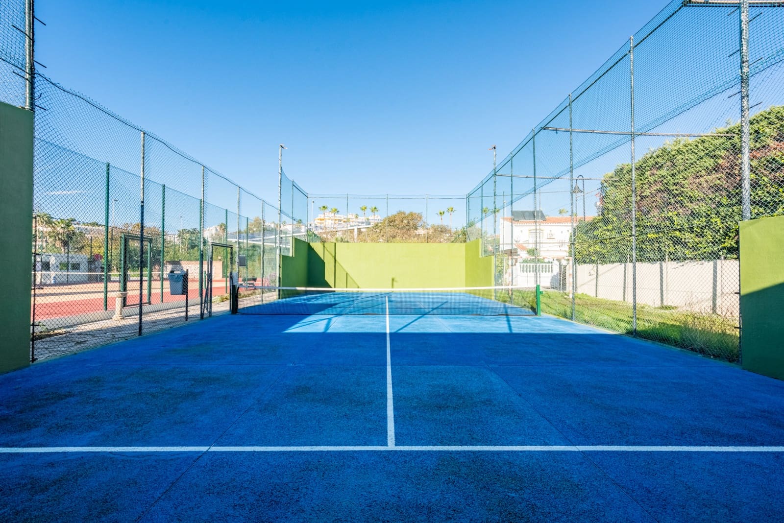 2 slaapkamer Appartement te koop in La Cala de Mijas met zwembad garage - € 599.000 (Ref: 9451779)