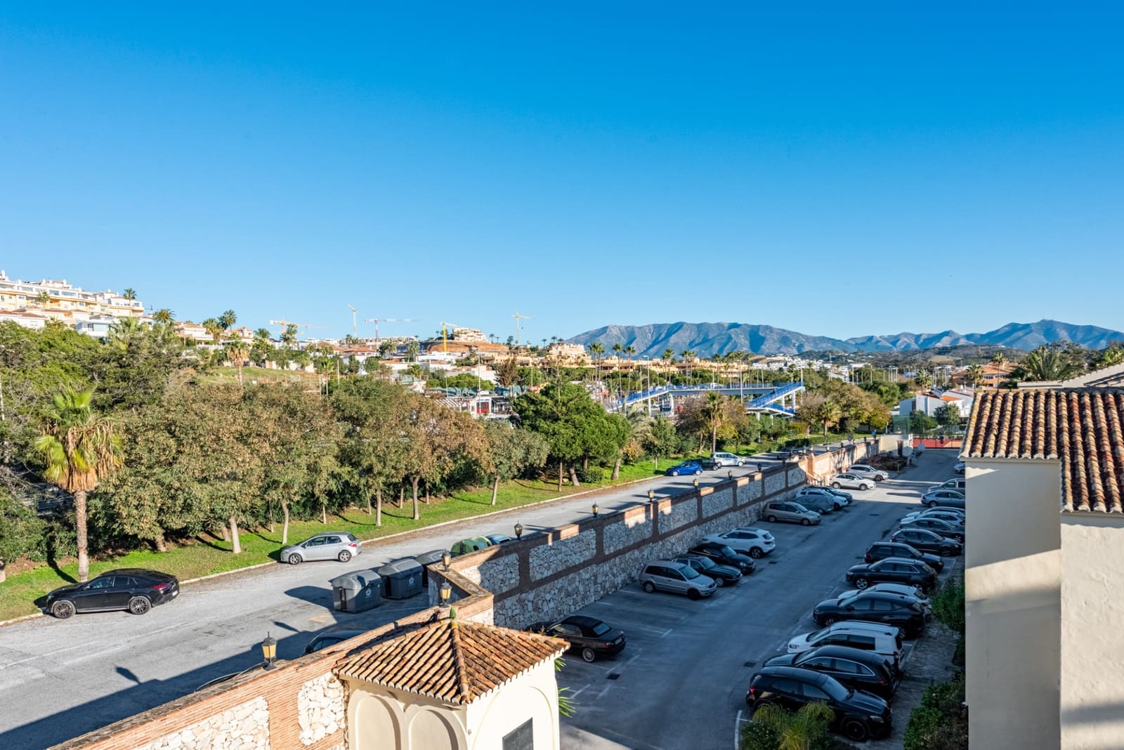 2 slaapkamer Appartement te koop in La Cala de Mijas met zwembad garage - € 599.000 (Ref: 9451779)