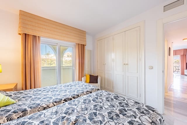 2 soverom Leilighet til salgs i La Cala de Mijas, Mijas med svømmebasseng garasje - € 599 000 (Ref: 9451779)