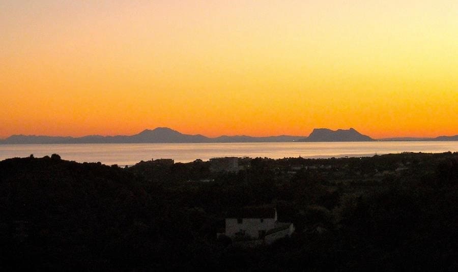 Building Plot for sale in New Golden Mile - € 875,000 (Ref: 9461949)