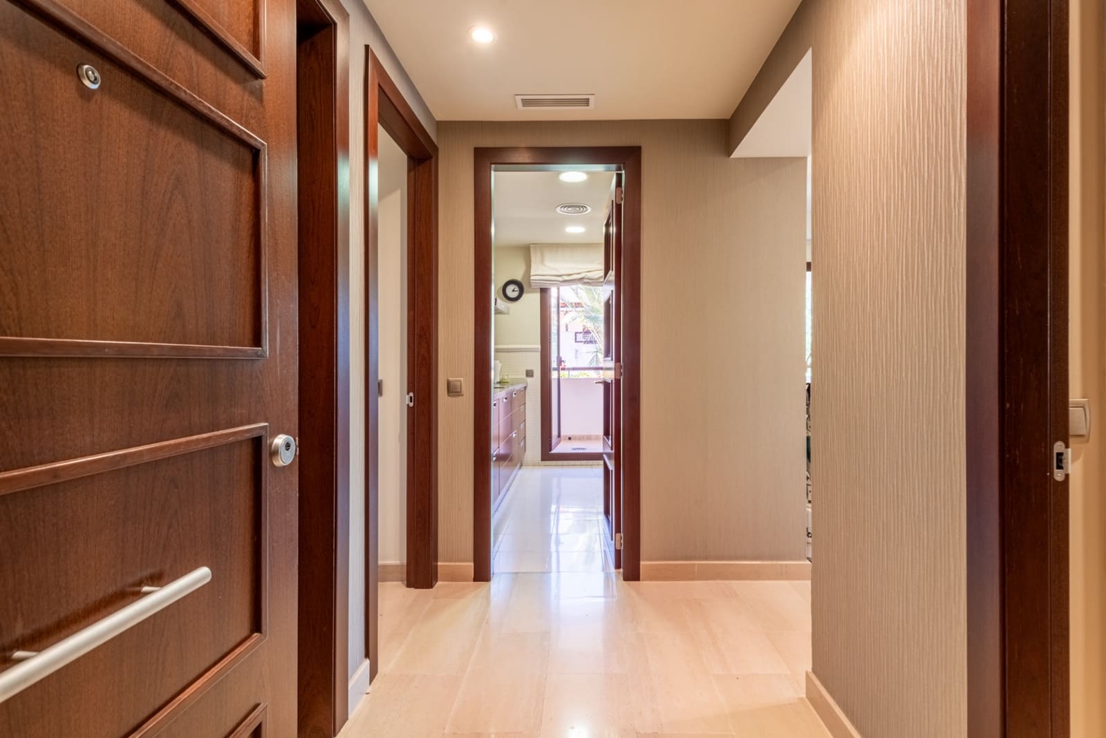 2 bedroom Apartment for sale in Marbella with pool garage - € 720,000 (Ref: 9485130)