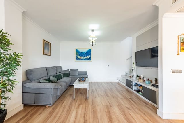 4 slaapkamer Penthouse te koop in San Pedro de Alcántara Pueblo, Marbella met zwembad garage - € 524.900 (Ref: 9496995)