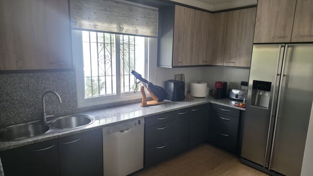 3 makuuhuone Huvila myytävänä paikassa La Carolina - Guadalpín, Marbella mukana uima-altaan 
autotalli - 2 800 000 € (Ref: 9582444)