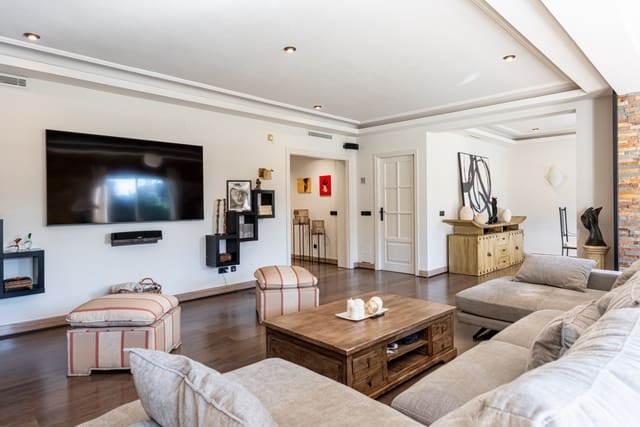 3 sovrum Villa till salu i La Carolina - Guadalpín, Marbella med pool garage - 2 800 000 € (Ref: 9582444)