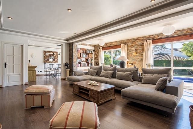 3 sovrum Villa till salu i La Carolina - Guadalpín, Marbella med pool garage - 2 800 000 € (Ref: 9582444)